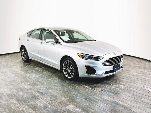 Photo 4 of 37 of 2019 Ford Fusion SEL