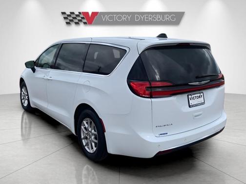 2025 Chrysler Pacifica L