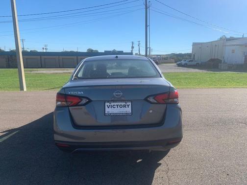 2024 Nissan Versa 1.6 S