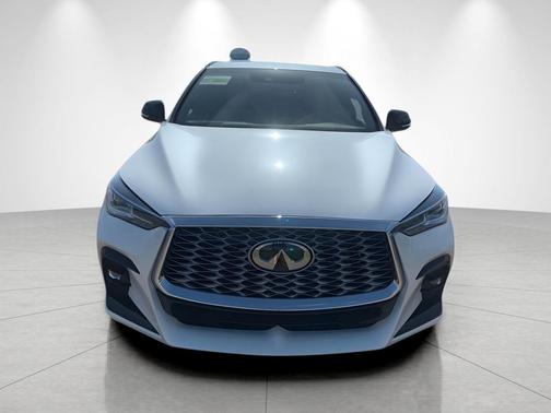 2024 INFINITI QX55 LUXE