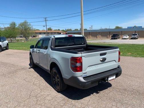 Cactus Gray 2024 Ford Maverick Lariat
