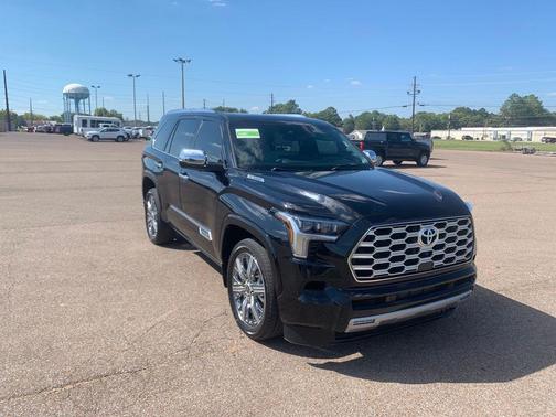 2024 Toyota Sequoia Capstone