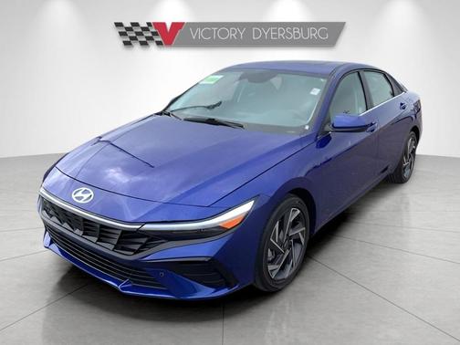 2025 Hyundai ELANTRA SEL
