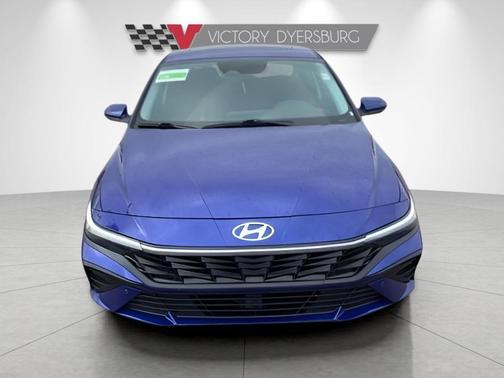 2025 Hyundai ELANTRA SEL