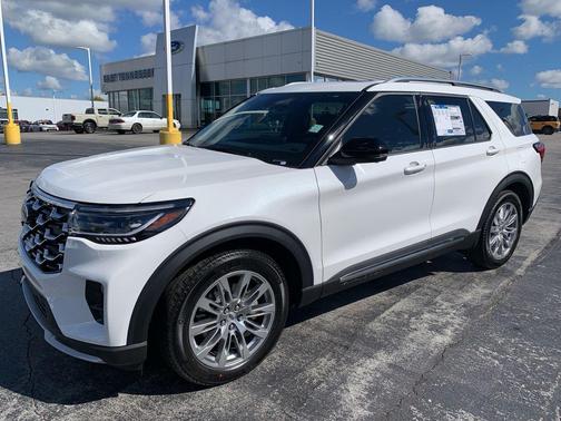 2025 Ford Explorer Platinum