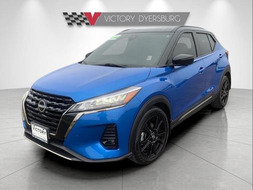 2022 Nissan Kicks SR