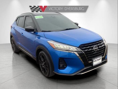 2022 Nissan Kicks SR