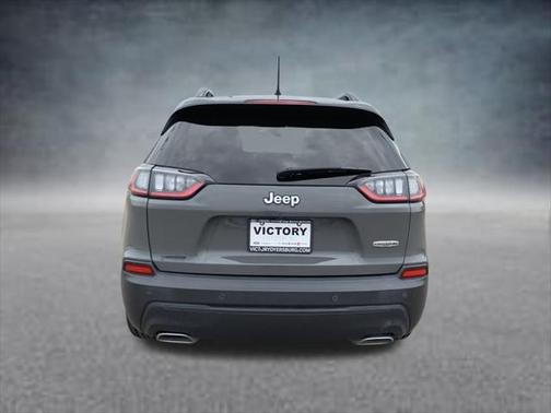 2022 Jeep Cherokee Latitude Lux