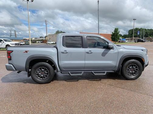 Boulder Gray Pearl 2023 Nissan Frontier PRO-X