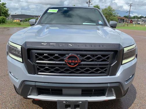 Boulder Gray Pearl 2023 Nissan Frontier PRO-X