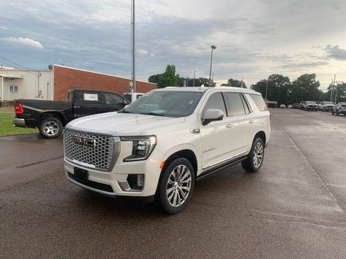 White Frost Tricoat 2021 GMC Yukon Denali
