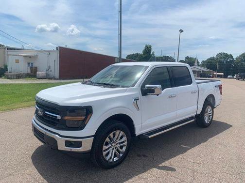 Oxford White 2026 Ford F-150 XLT
