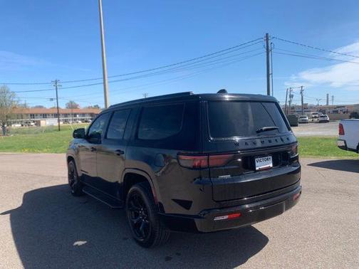 2024 Jeep Wagoneer Series II Carbide 4x4