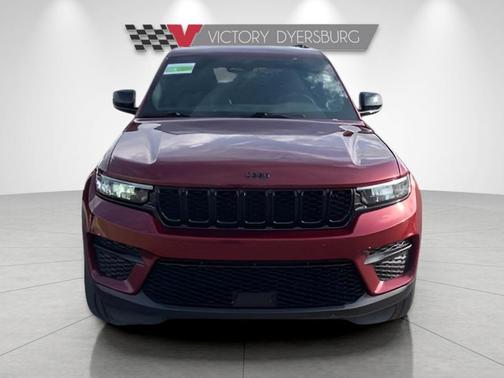 Velvet Red Pearlcoat 2023 Jeep Grand Cherokee Altitude
