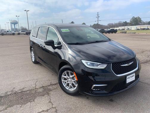 2025 Chrysler Pacifica L