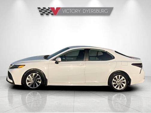 Ice Cap 2024 Toyota Camry SE