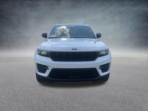 2022 Jeep Grand Cherokee Altitude