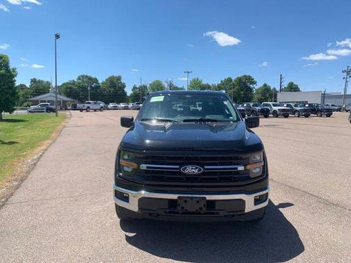 Black Metallic 2025 Ford F-150 XLT