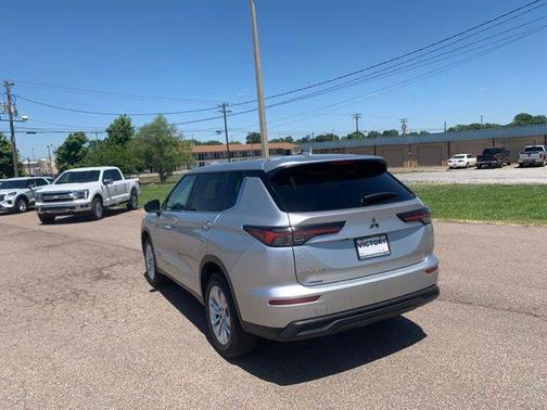 2025 Mitsubishi Outlander ES 2.5 S-AWC