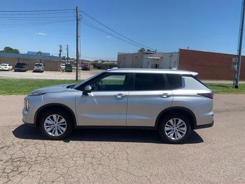 2025 Mitsubishi Outlander ES 2.5 S-AWC