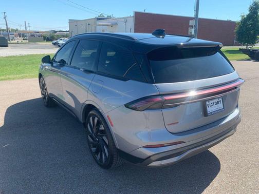 2024 Lincoln Nautilus Reserve