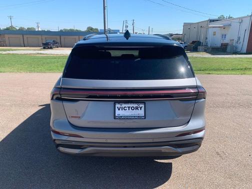 2024 Lincoln Nautilus Reserve