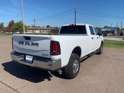 2025 RAM 2500 Tradesman Crew Cab 4x4 8' Box