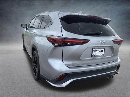 2024 Toyota Highlander XSE