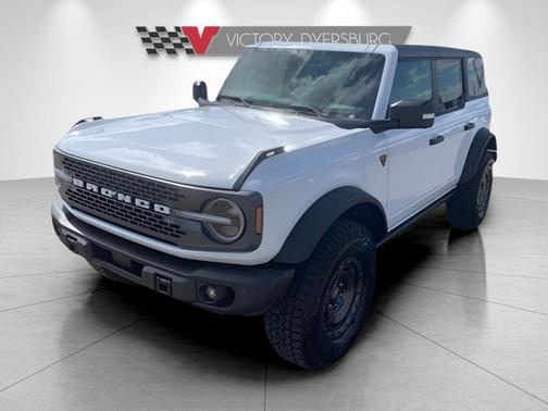 Oxford White 2025 Ford Bronco Badlands