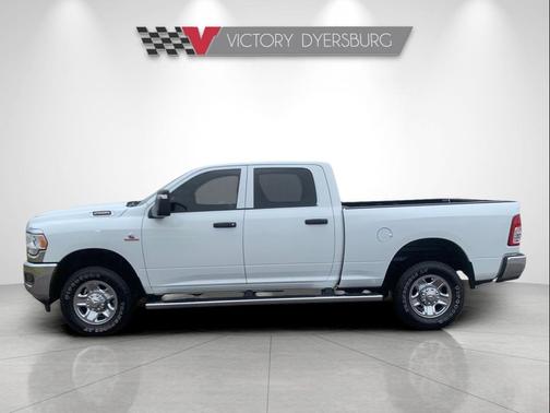2024 RAM 2500 Tradesman Crew Cab 4x4 6'4' Box