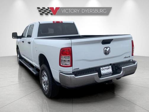 2024 RAM 2500 Tradesman Crew Cab 4x4 6'4' Box