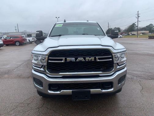 2024 RAM 2500 Tradesman Crew Cab 4x4 6'4' Box