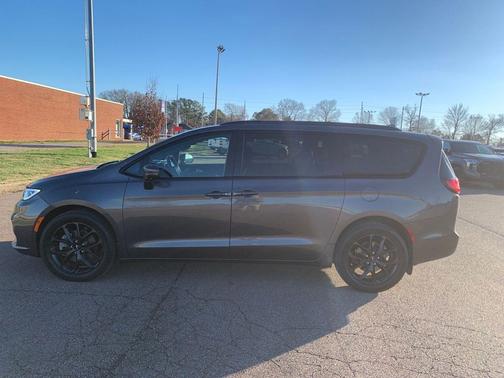 2022 Chrysler Pacifica Limited
