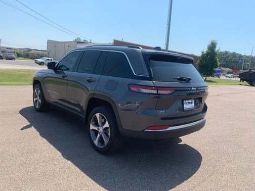 2022 Jeep Grand Cherokee 4xe Base