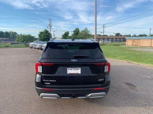 Agate Black Metallic 2026 Ford Explorer Platinum