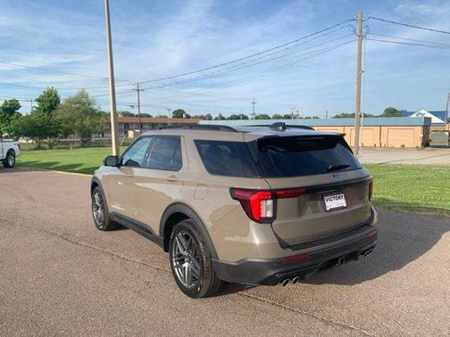 Marsh Gray 2026 Ford Explorer ST