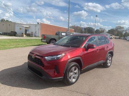Pearl 2023 Toyota RAV4 XLE