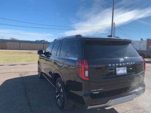 2025 Ford Expedition Platinum