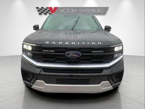 Agate Black Metallic 2025 Ford Expedition Platinum