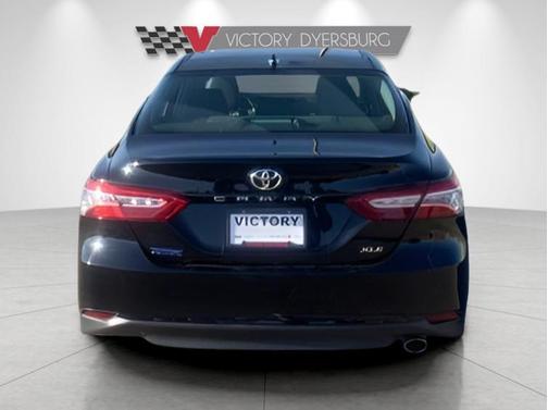 Midnight Black Metallic 2019 Toyota Camry XLE