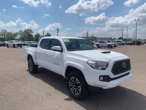 2022 Toyota Tacoma TRD Sport