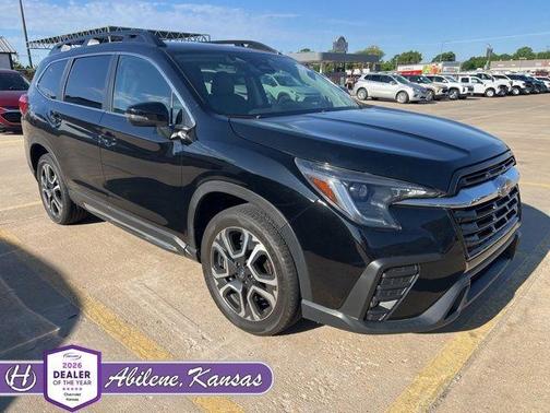 Crystal Black Silica 2023 Subaru Ascent Limited 8-Passenger