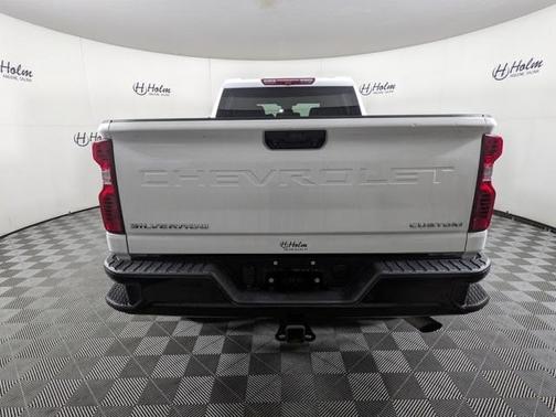 2024 Chevrolet Silverado 2500 Custom