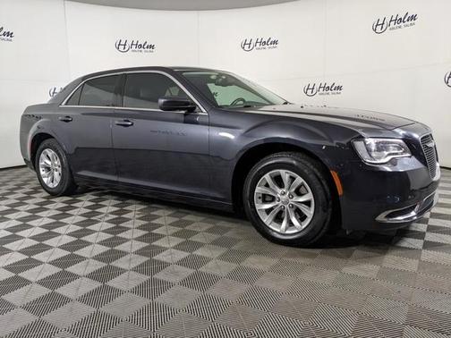 2015 Chrysler 300 Limited