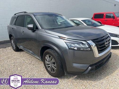 Gray 2025 Nissan Pathfinder SV