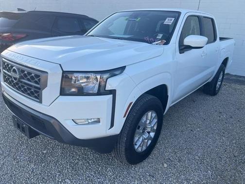 2024 Nissan Frontier SV