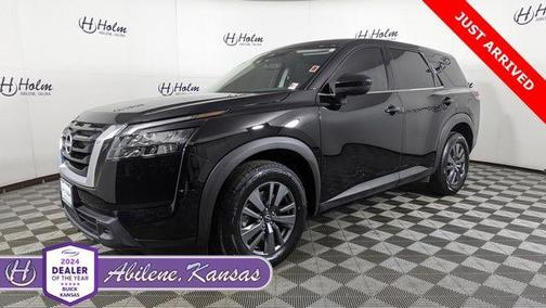 2024 Nissan Pathfinder S