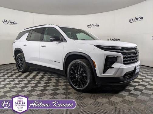 Summit White 2026 Chevrolet Traverse LT