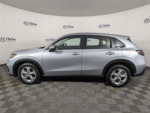 Silver 2025 Honda HR-V LX