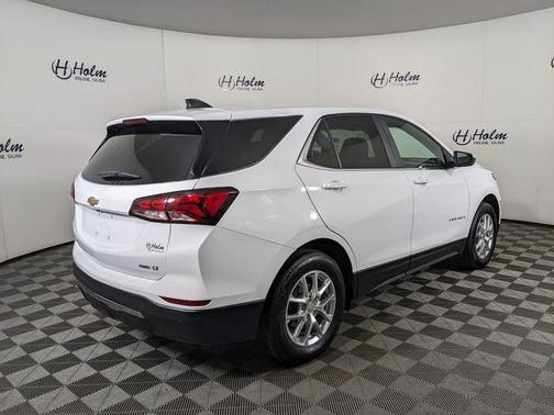 Summit White 2024 Chevrolet Equinox LT